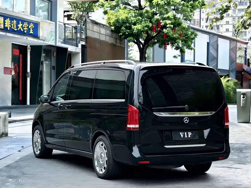 Mercedes-Benz V-Class 2022 из CN, фото 9