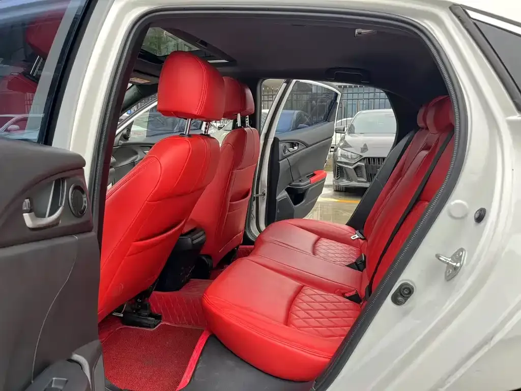 Honda Civic — фото 6