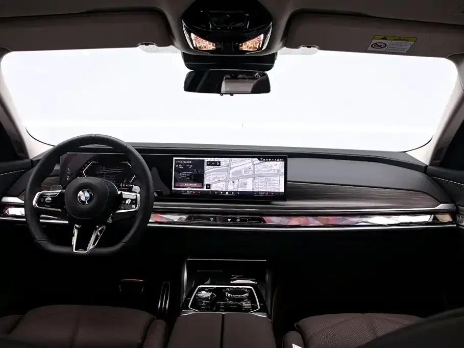 BMW 7 Series — фото 4