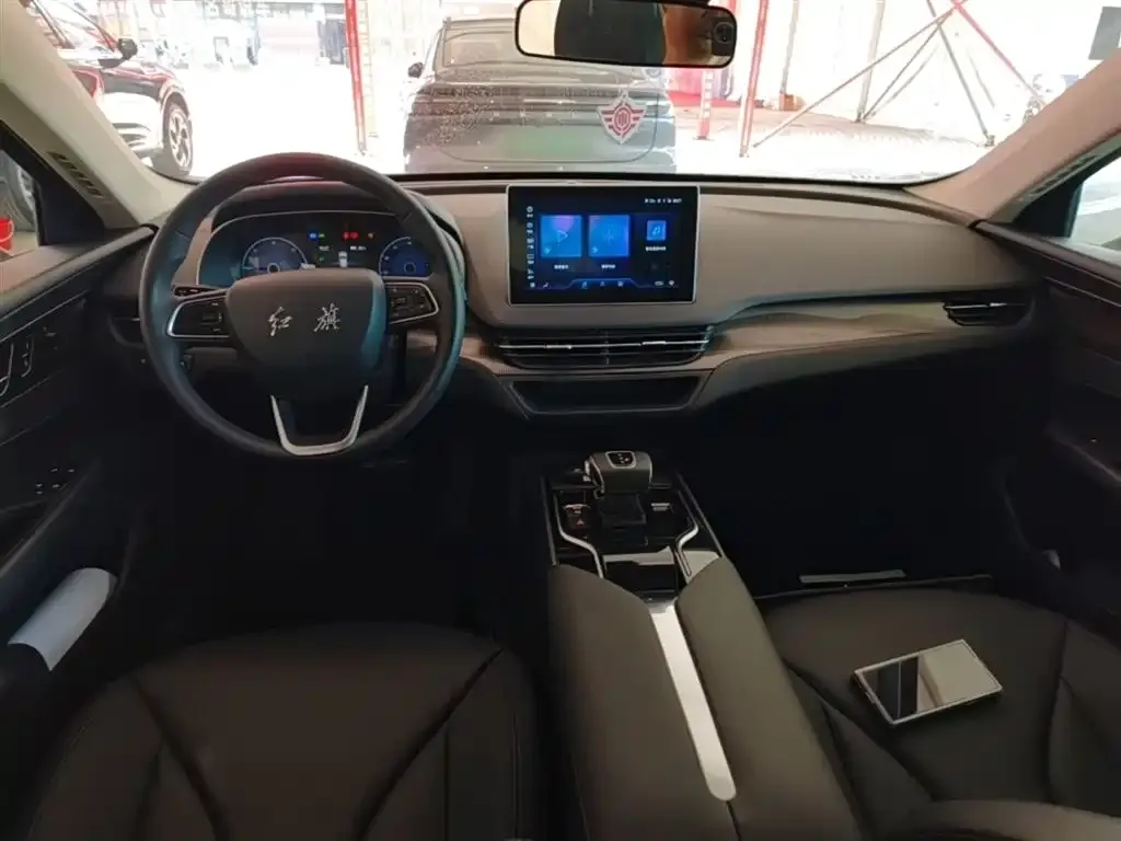Hongqi E-QM5 2023 из CN, фото 3