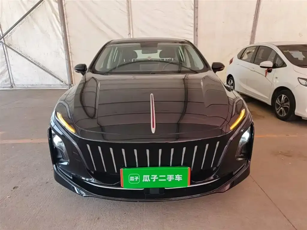 Hongqi E-QM5 2023 из CN, фото 2