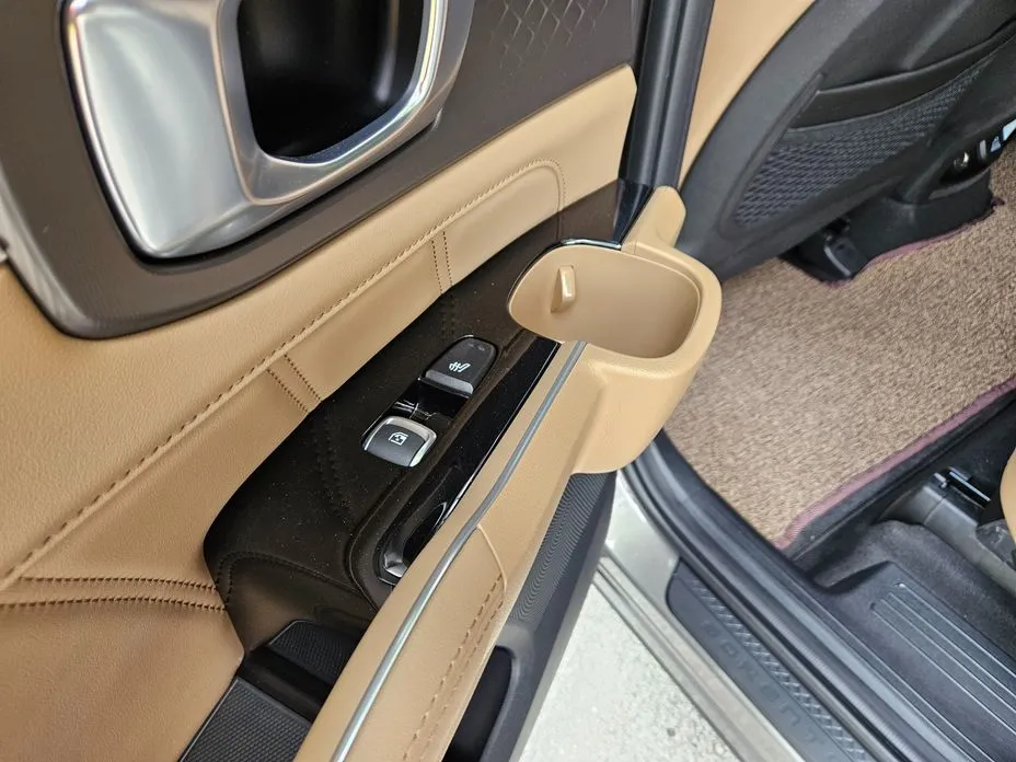 Kia Sorento 2024 из KR, фото 2