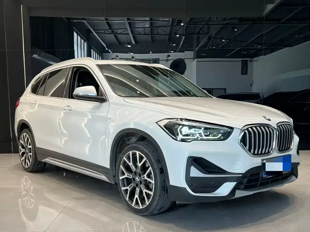 BMW X1 — фото 4