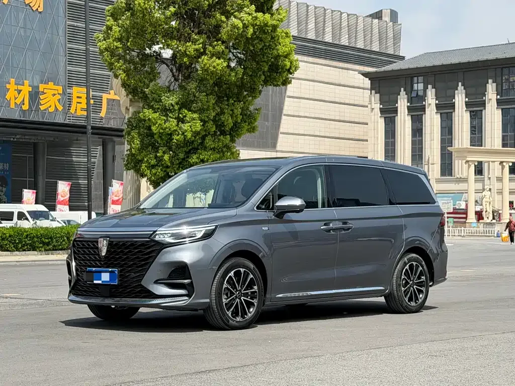 Roewe iMAX8