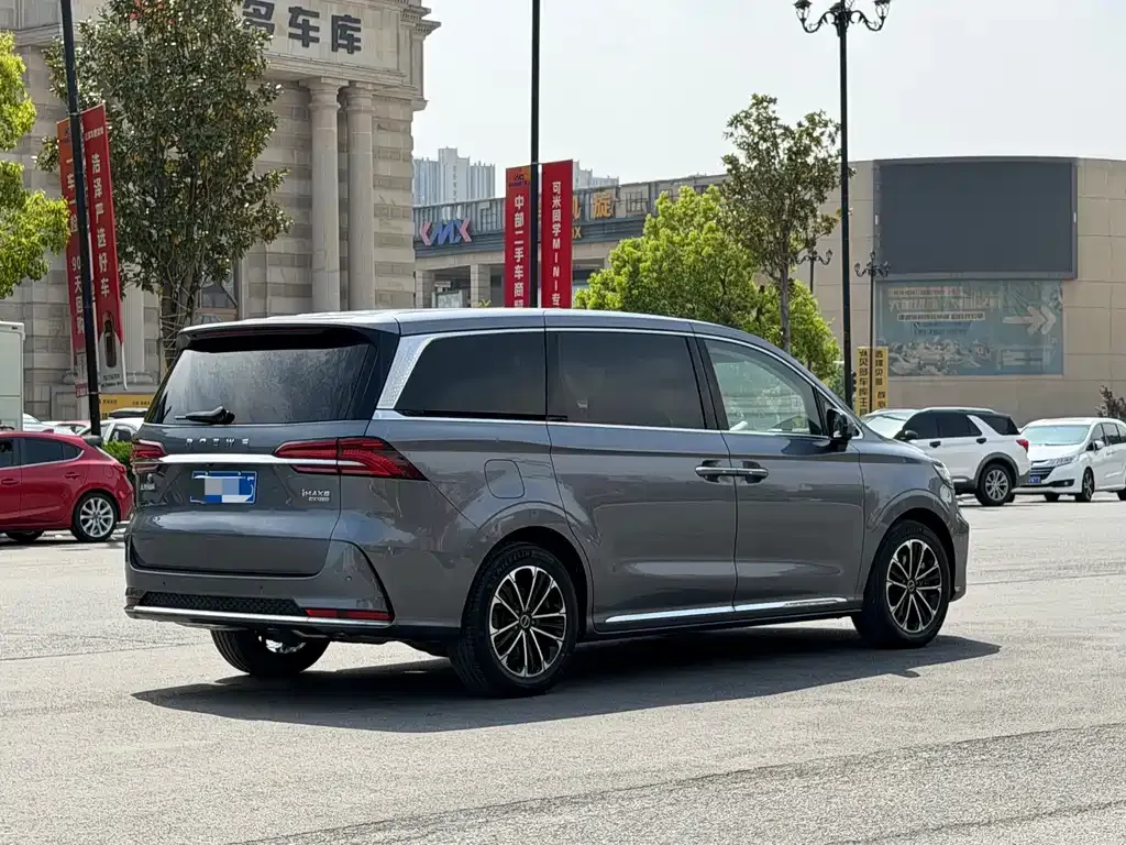 Roewe iMAX8 2022 из CN, фото 6