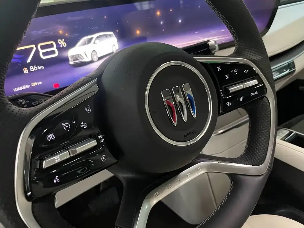 Buick GL8 Hybrid — фото 7
