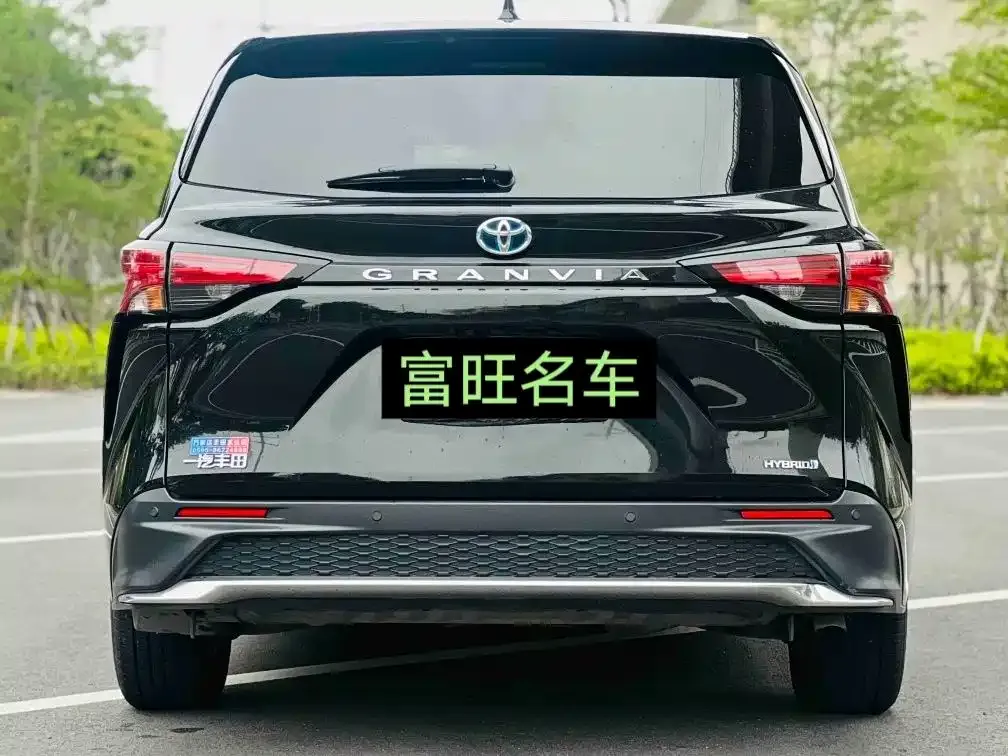 Toyota Granvia 2024 из CN, фото 5