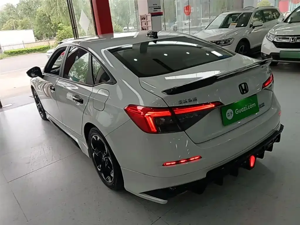 Honda Civic — фото 4