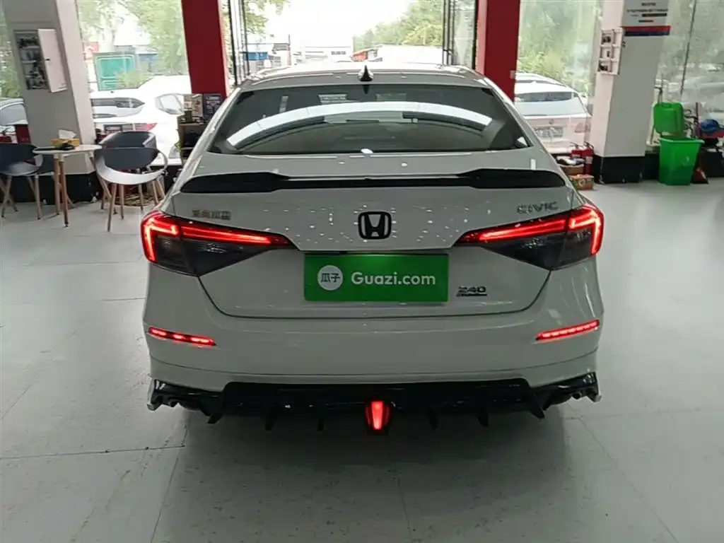 Honda Civic — фото 7