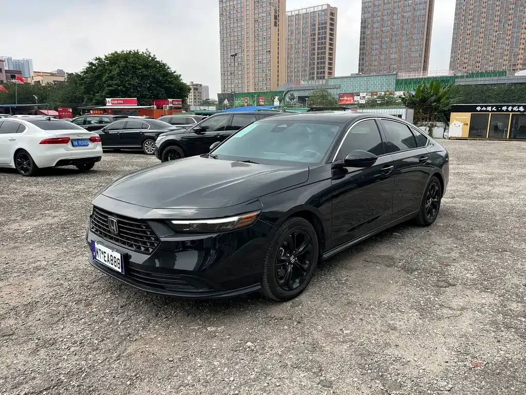 Honda Accord — фото 1