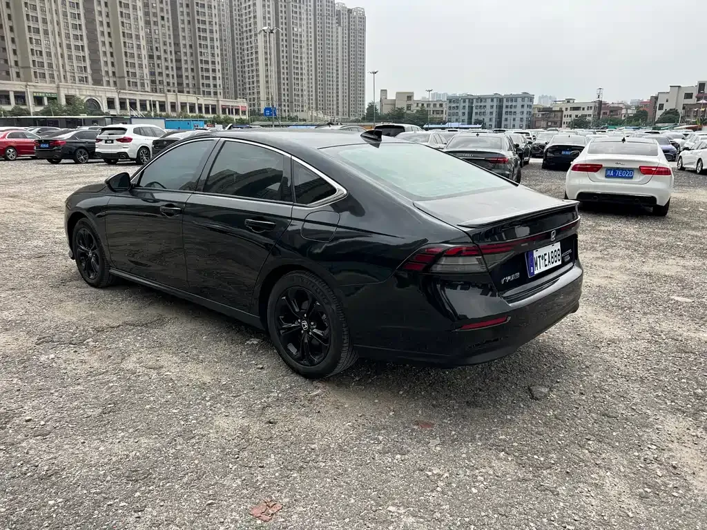Honda Accord — фото 5