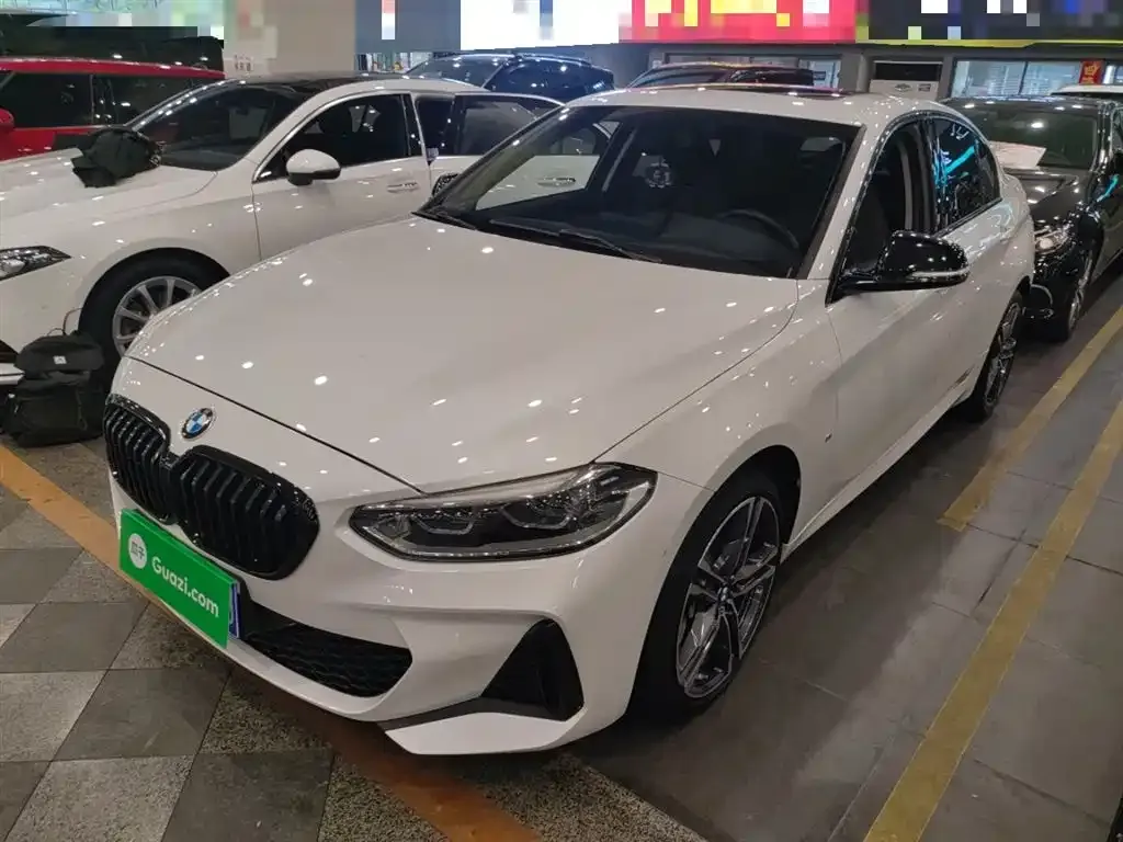 BMW 1 Series — фото 1