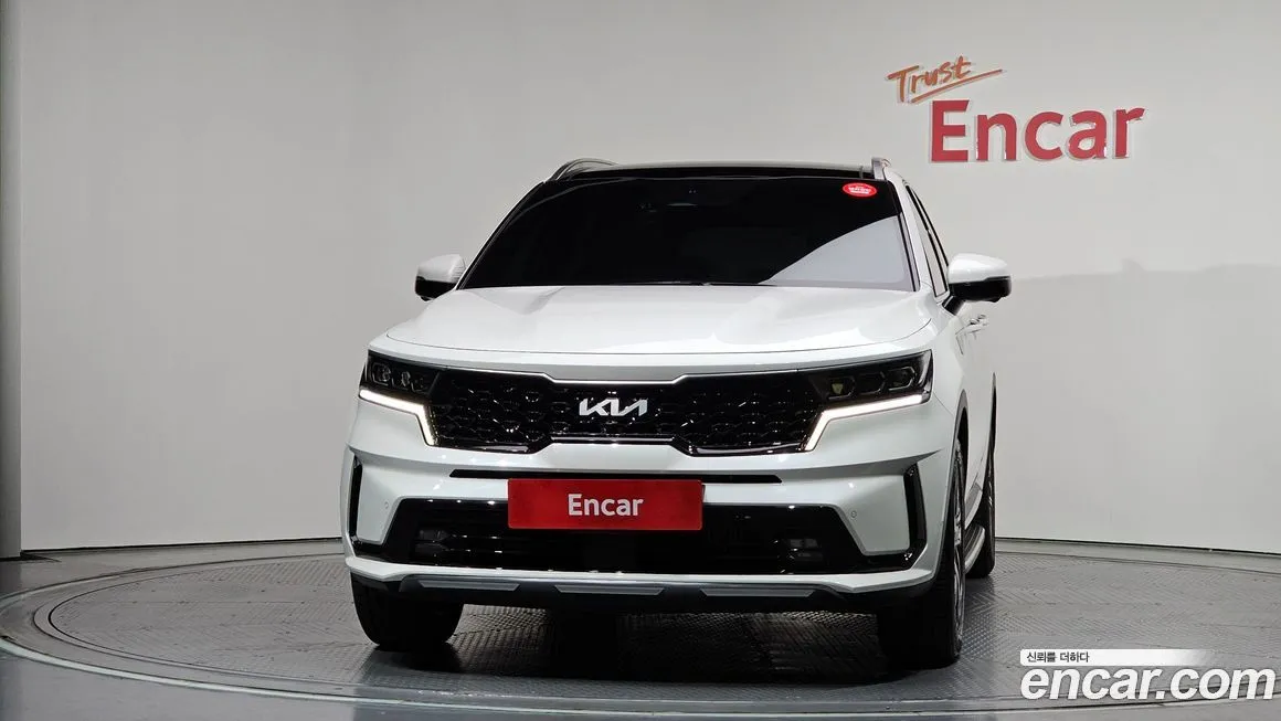 Kia Sorento — фото 8