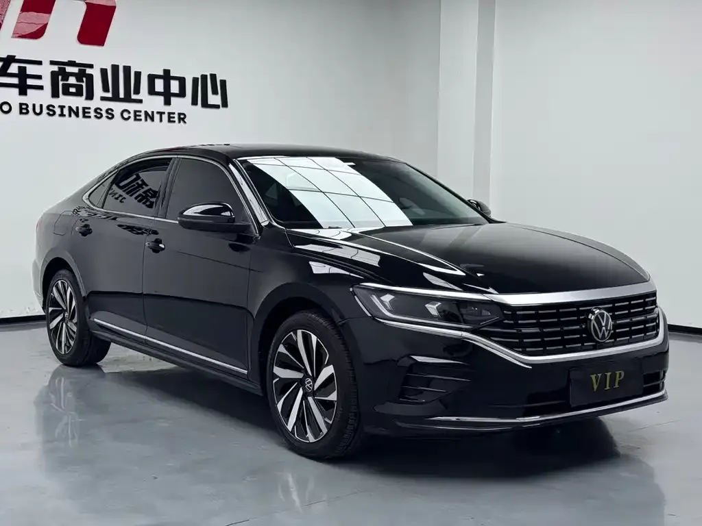 Volkswagen Passat — фото 7