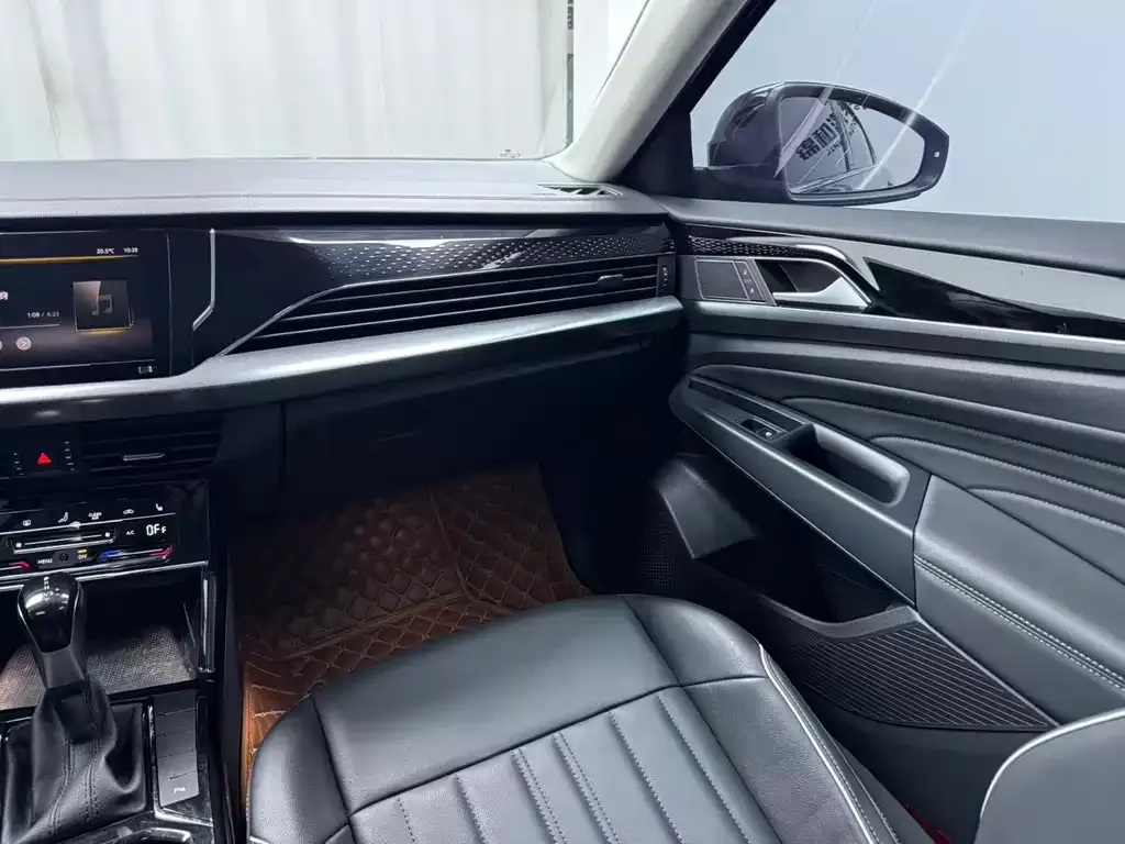 Volkswagen Passat — фото 9