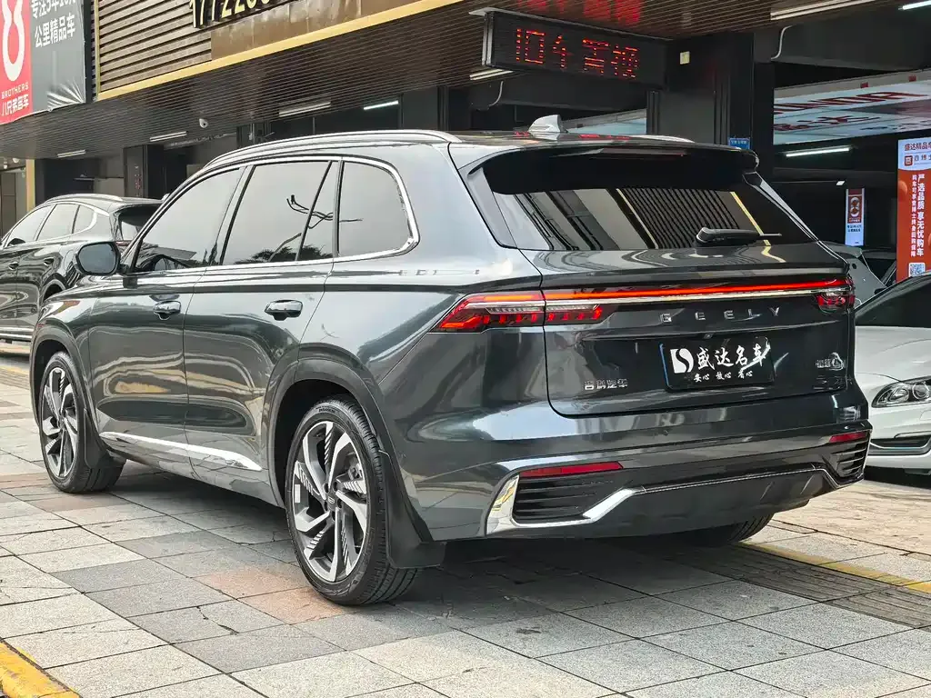 Geely Xingyue L — фото 5