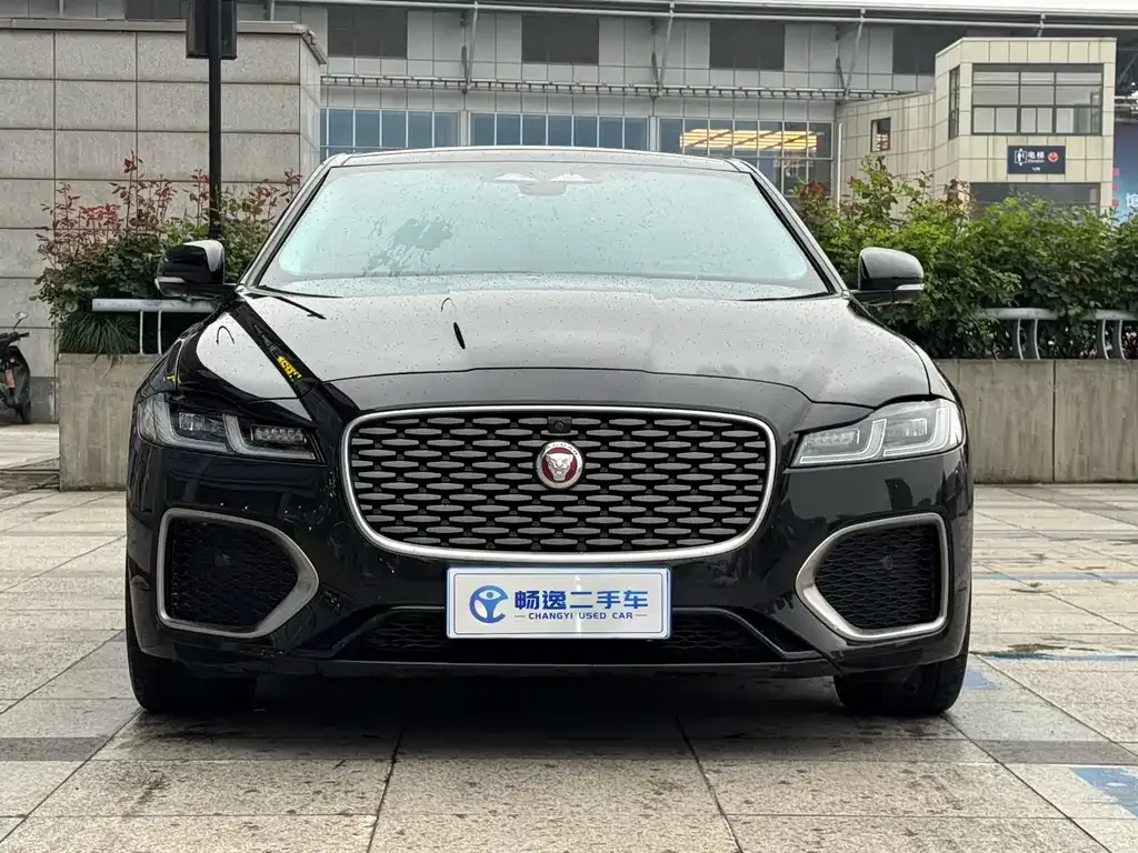 Jaguar XFL — фото 7