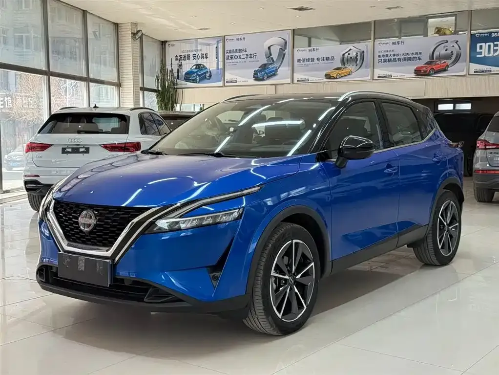Nissan Qashqai — фото 1