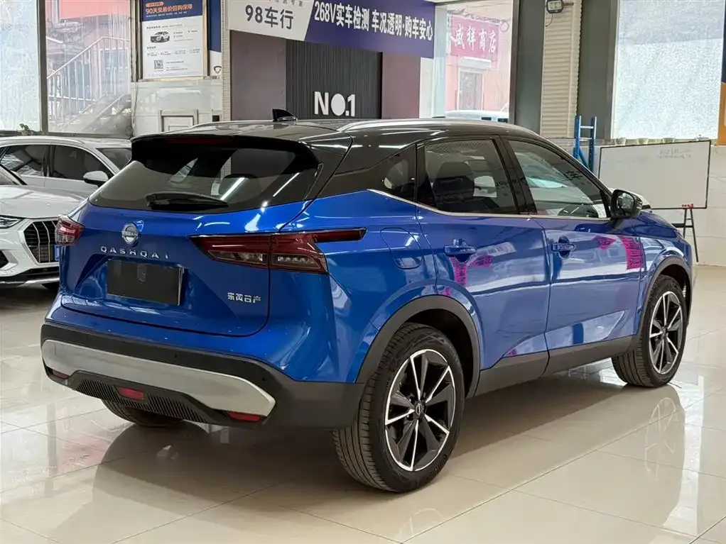 Nissan Qashqai — фото 10
