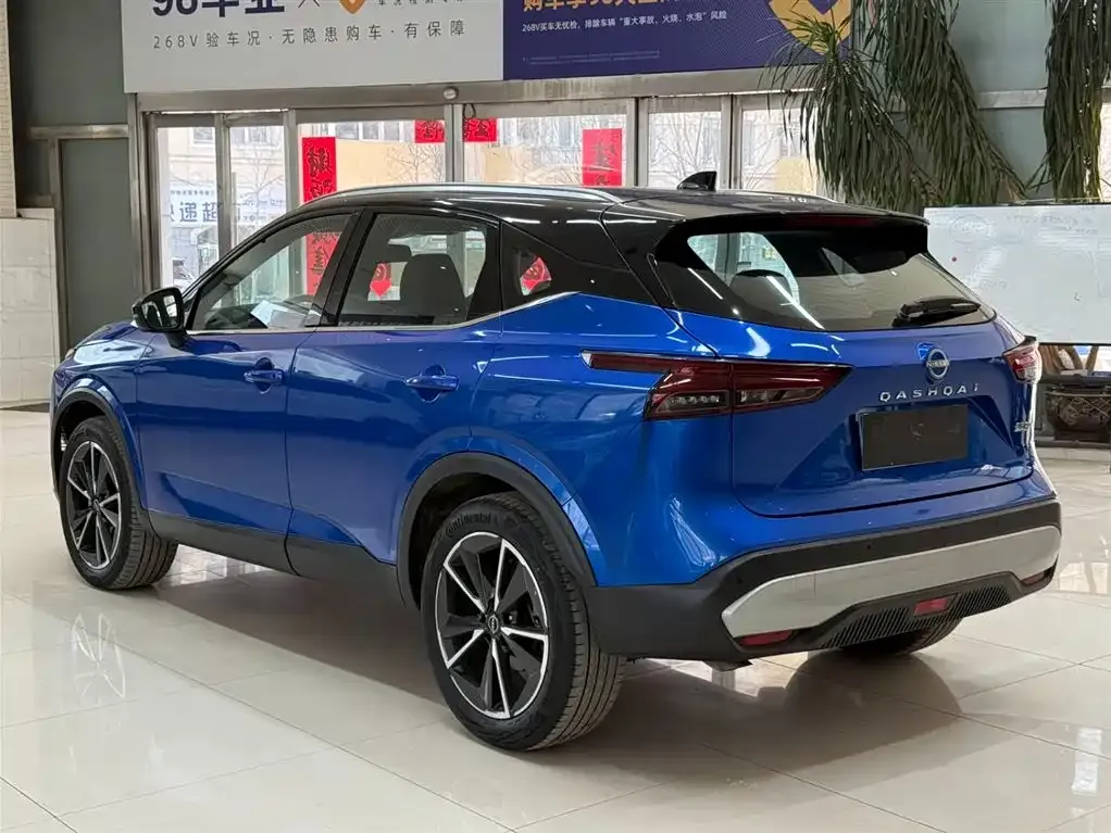 Nissan Qashqai — фото 8