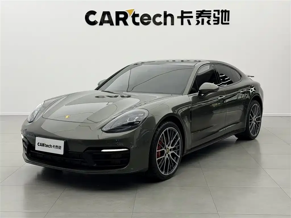 Porsche Panamera — фото 1
