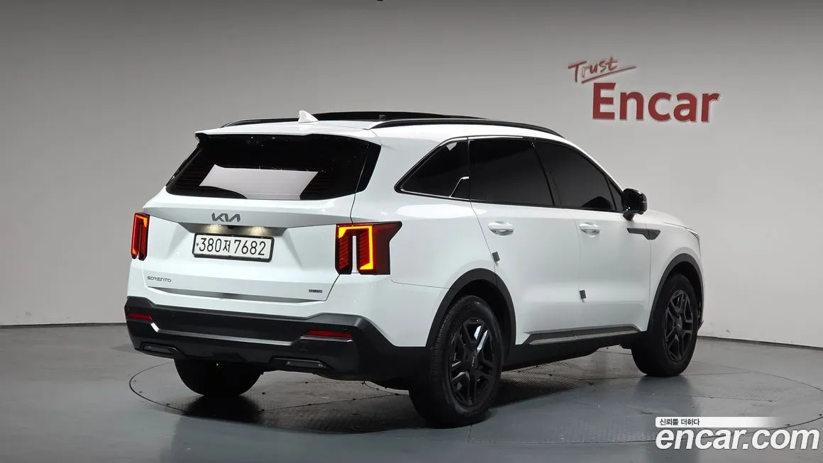 Kia Sorento — фото 6