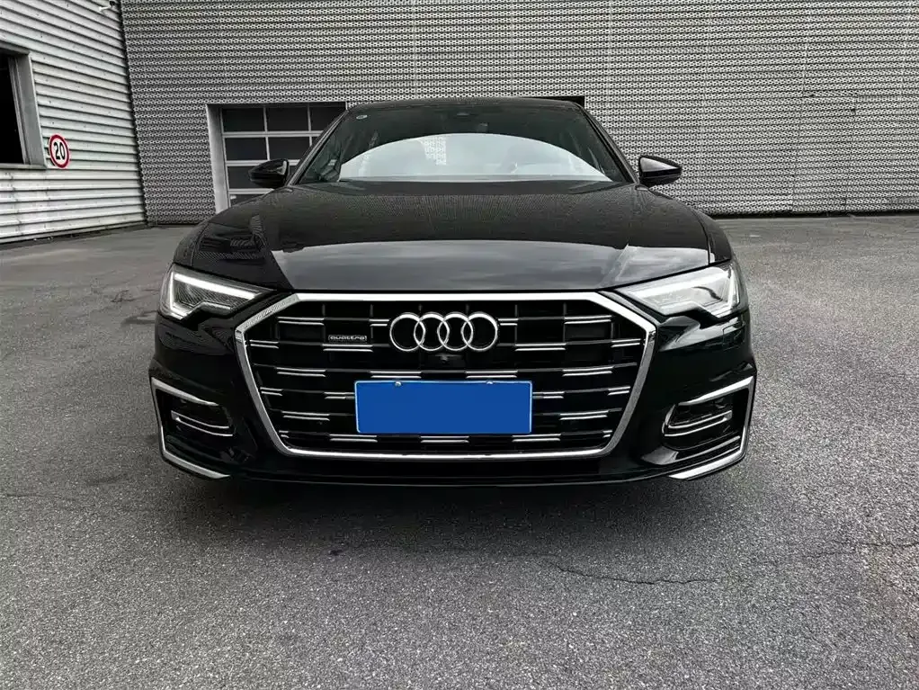 Audi A6L — фото 7