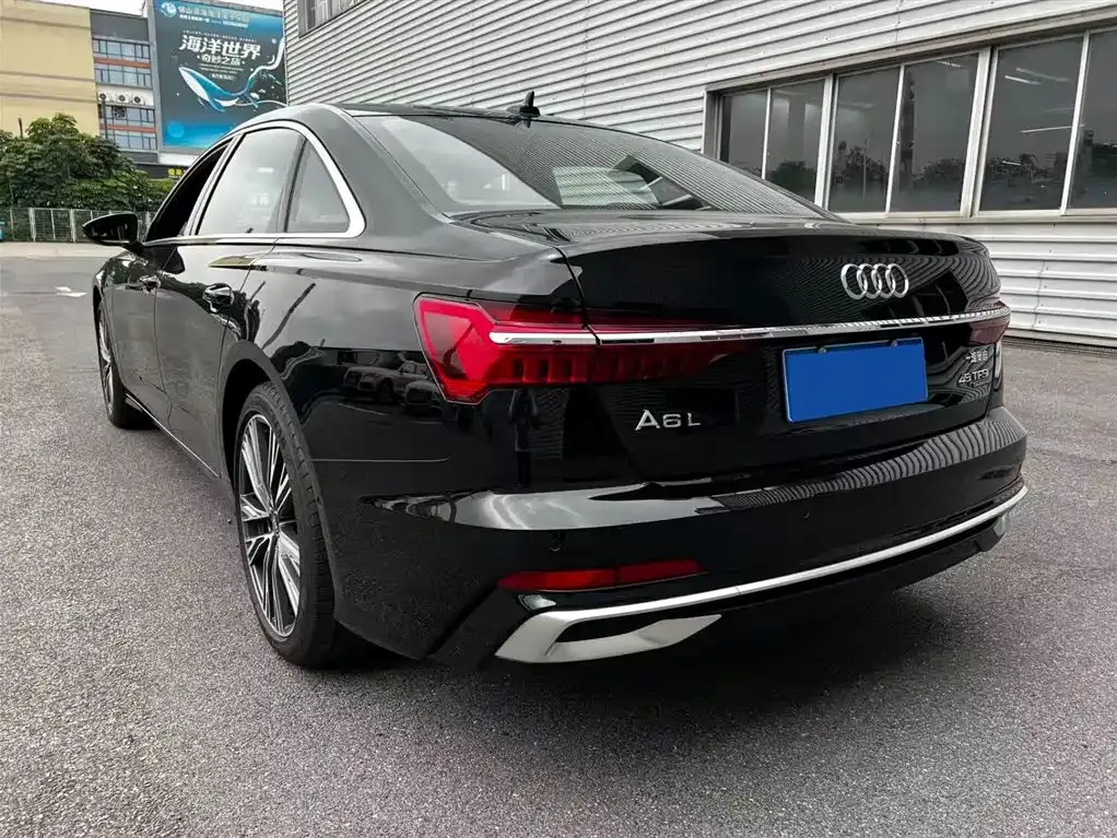 Audi A6L — фото 6