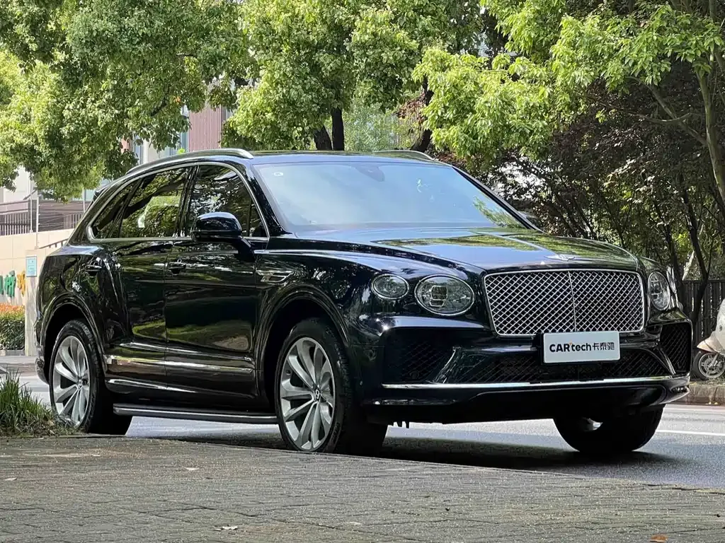 Bentley Bentayga — фото 9