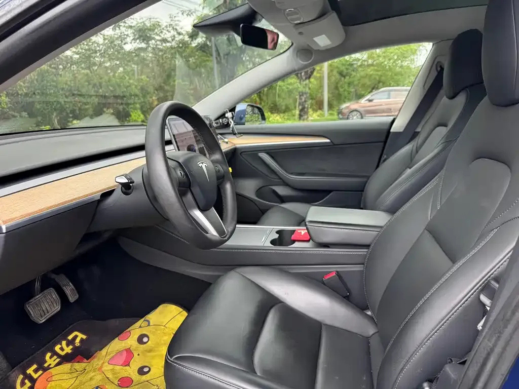 Tesla Model 3 — фото 4