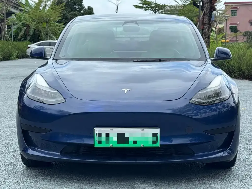 Tesla Model 3 — фото 7