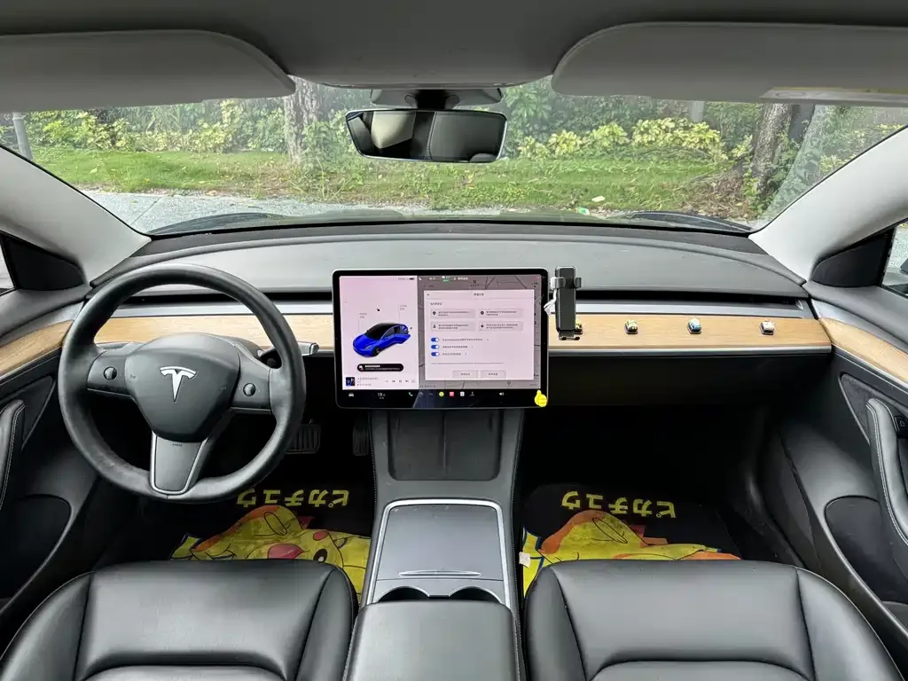 Tesla Model 3 — фото 3