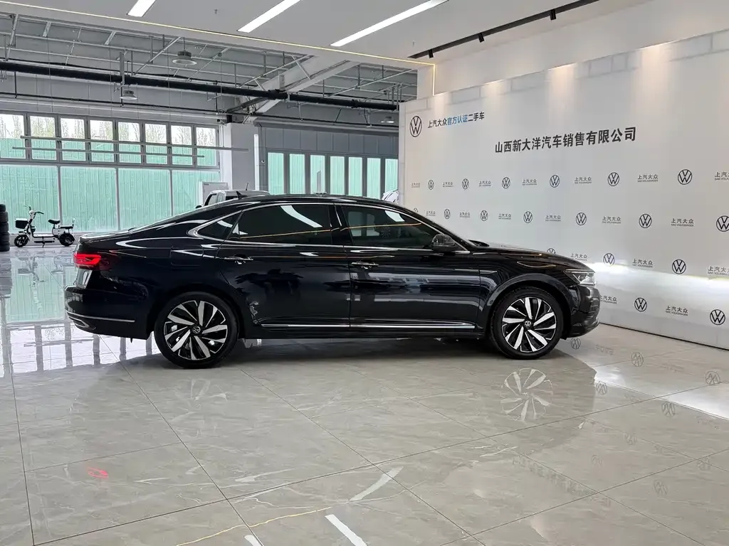 Volkswagen Passat — фото 3
