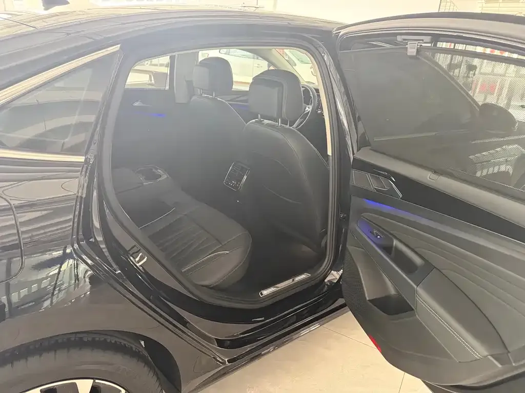 Volkswagen Passat — фото 4