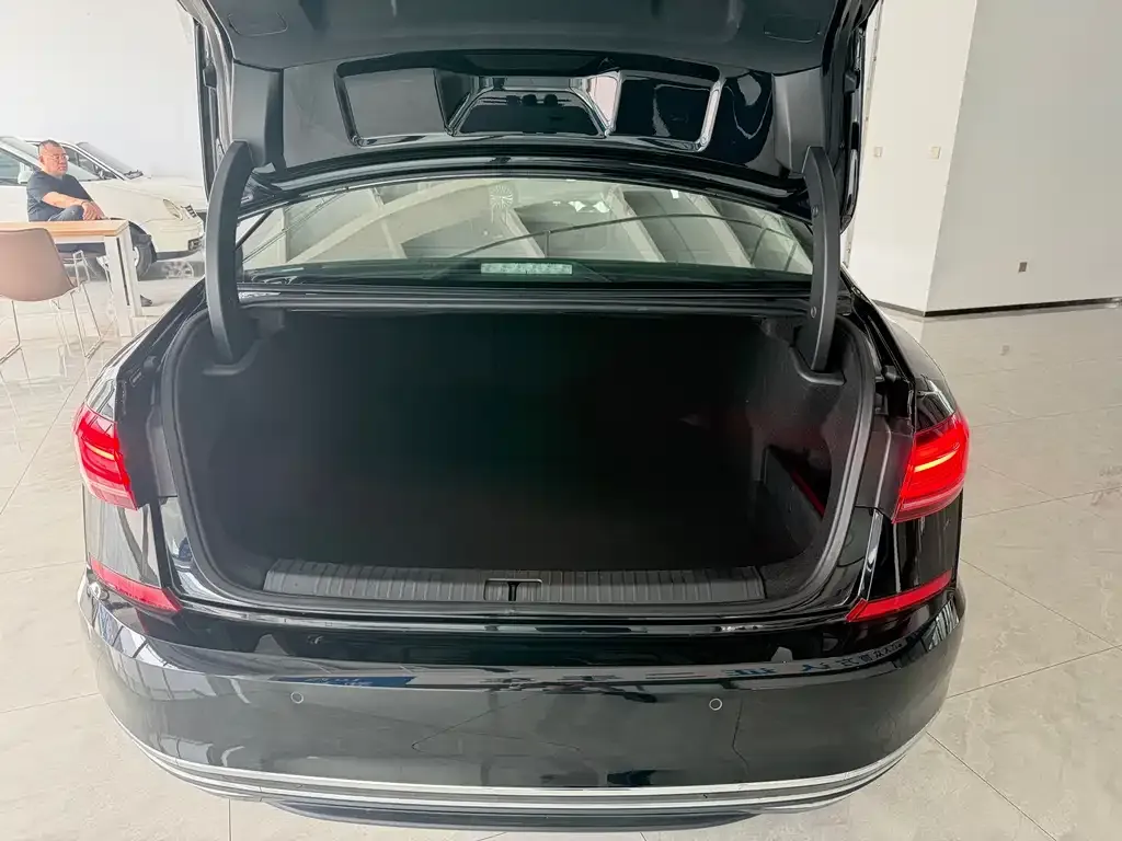Volkswagen Passat — фото 10