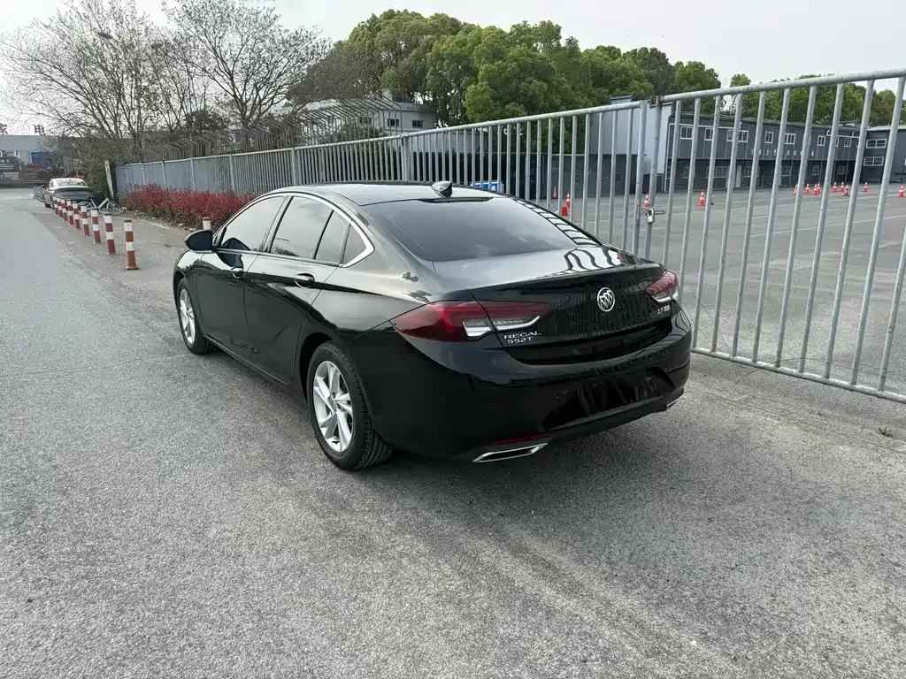 Buick Regal — фото 7