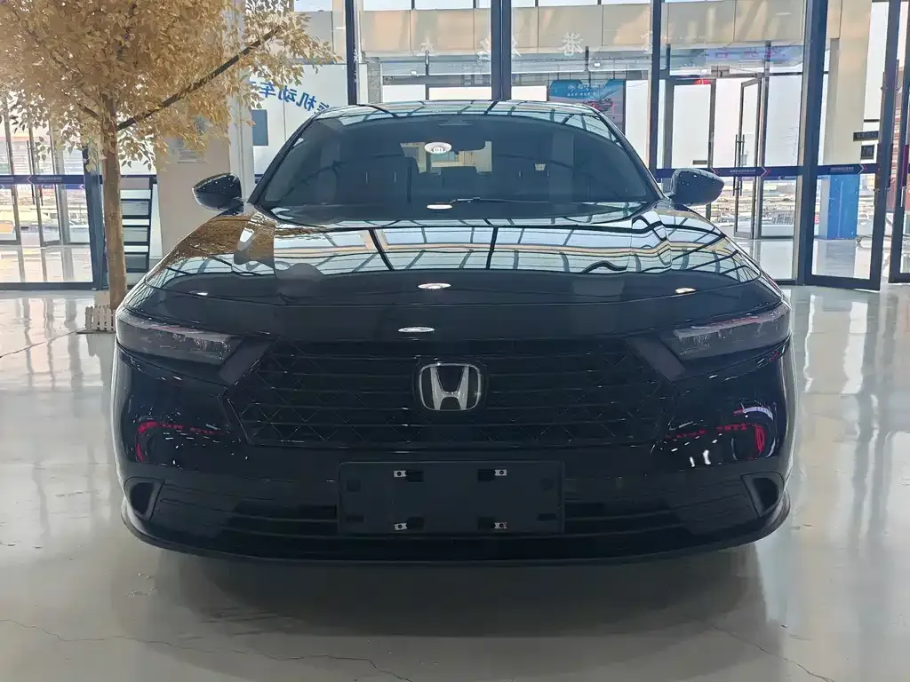 Honda Accord — фото 4
