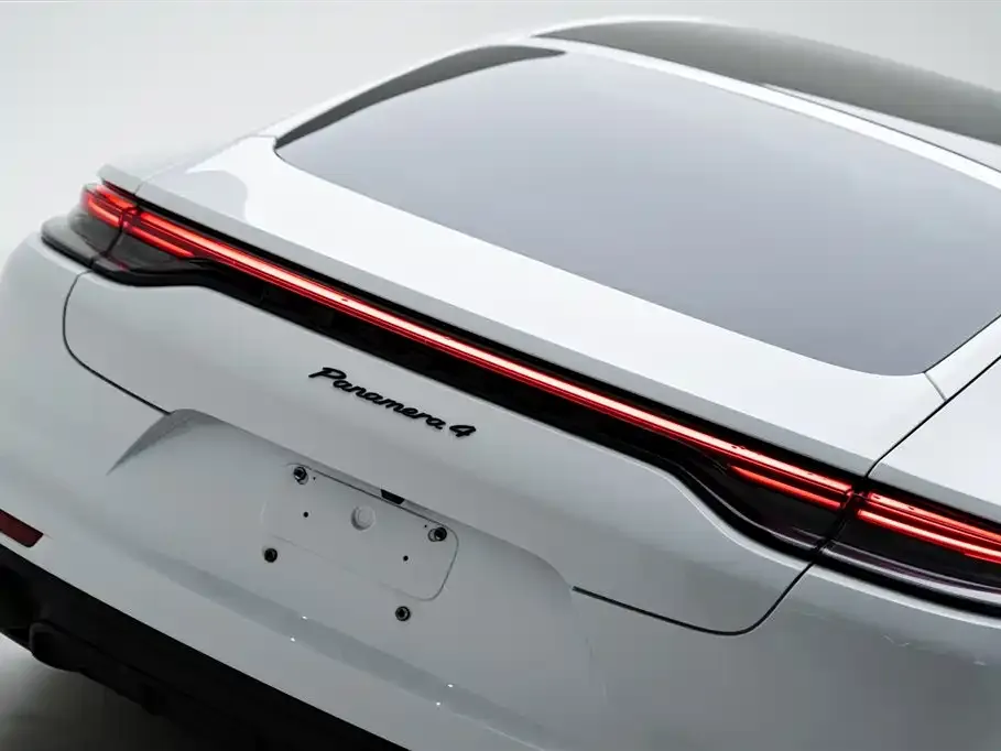 Porsche Panamera — фото 10