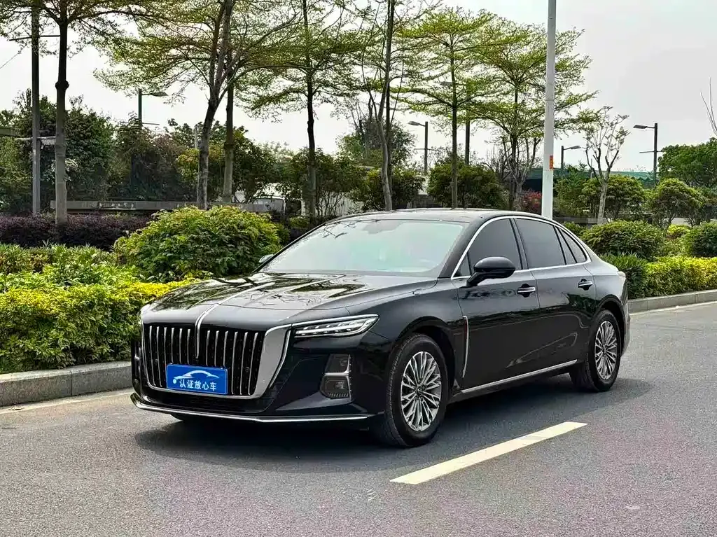 Hongqi H5 — фото 1