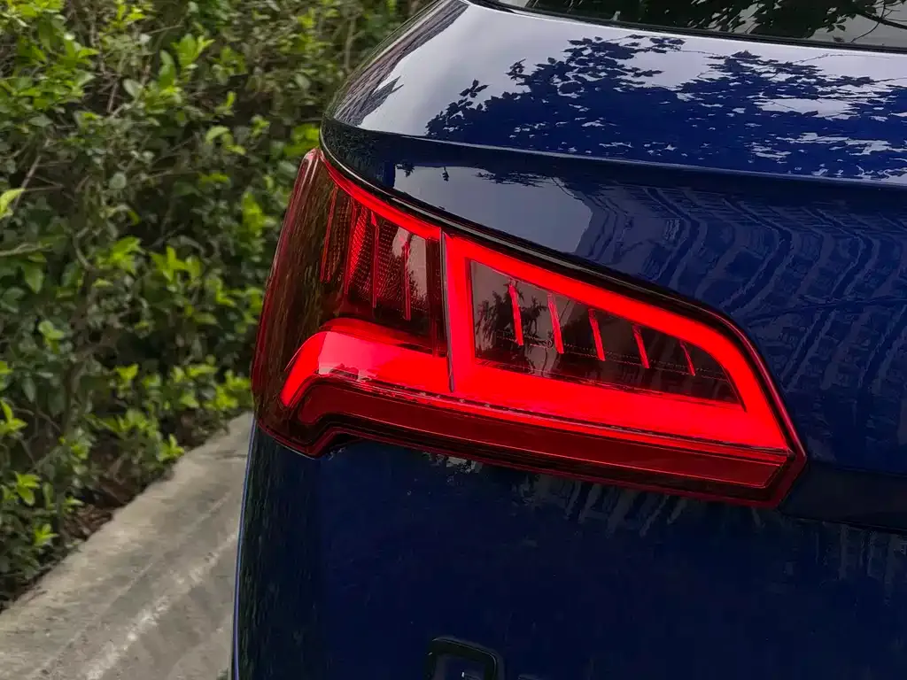 Audi Q5L 2021 из CN, фото 5