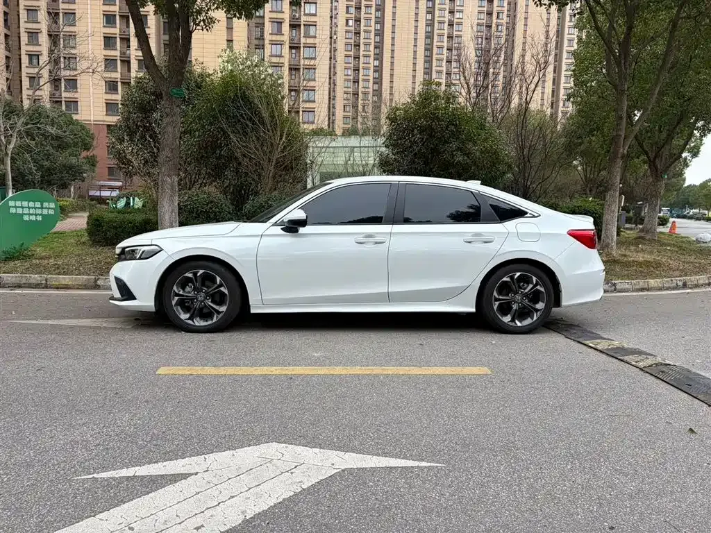 Honda Civic — фото 5