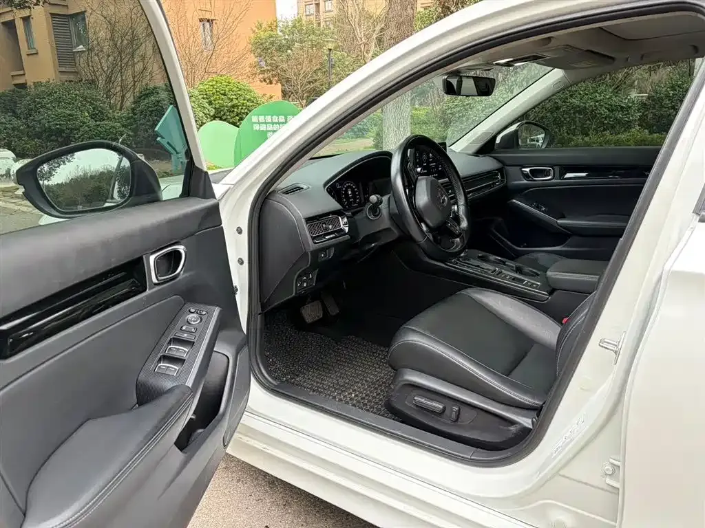 Honda Civic — фото 8