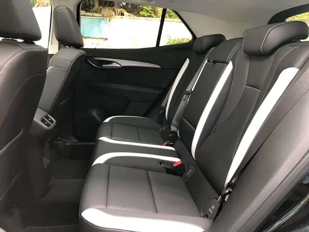Buick Envision S — фото 10