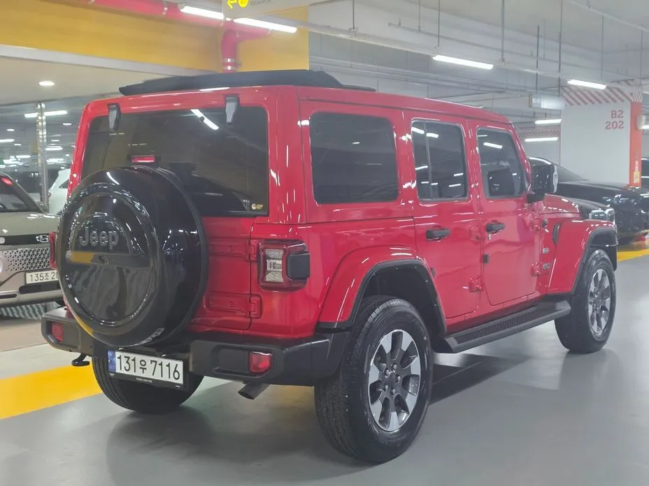 Jeep Wrangler 2023 из KR, фото 10