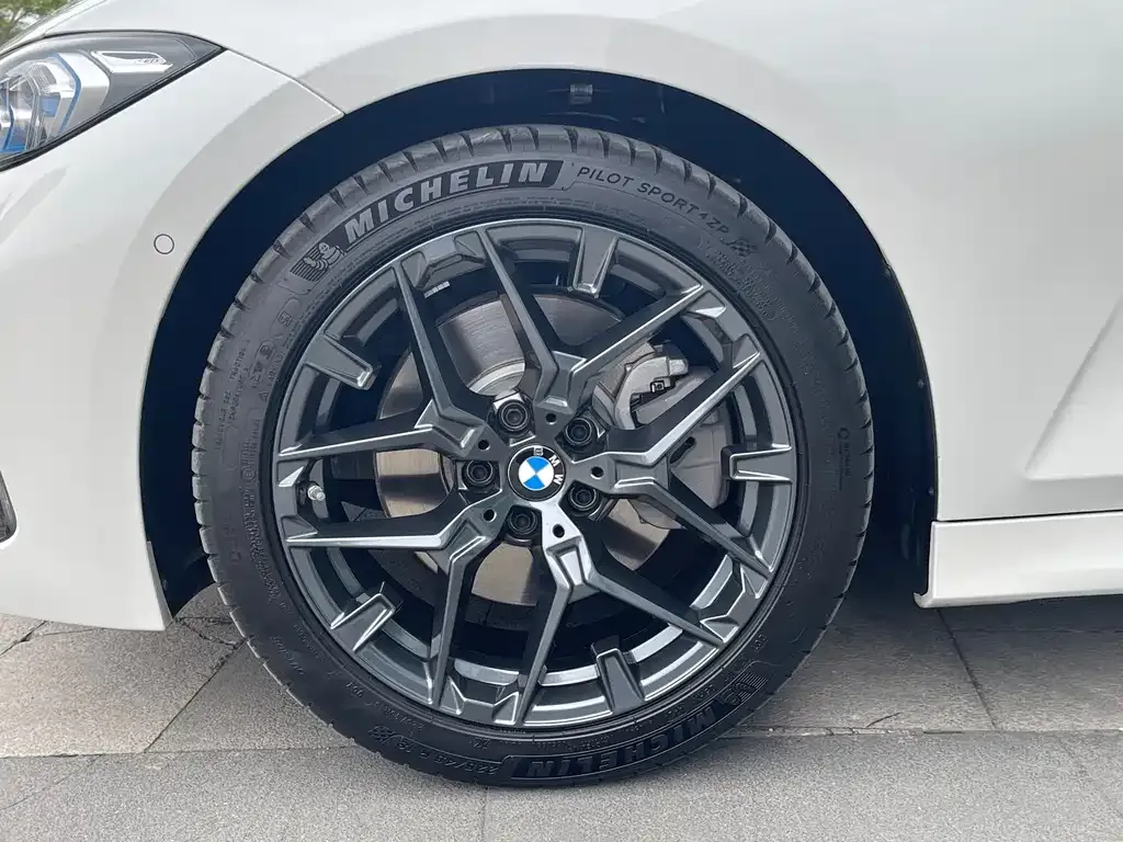 BMW 3 Series 2025 из CN, фото 10