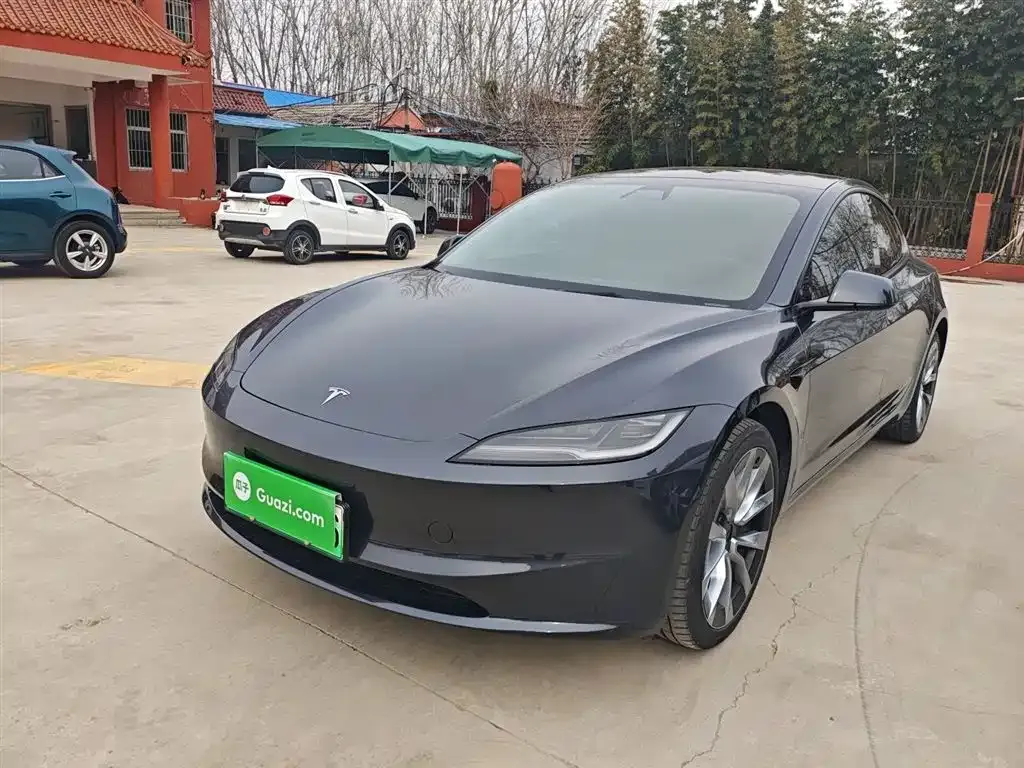 Tesla Model 3 — фото 4