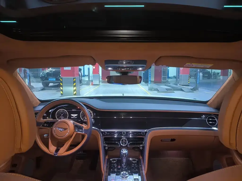 Bentley Flying Spur 2021 из CN, фото 3