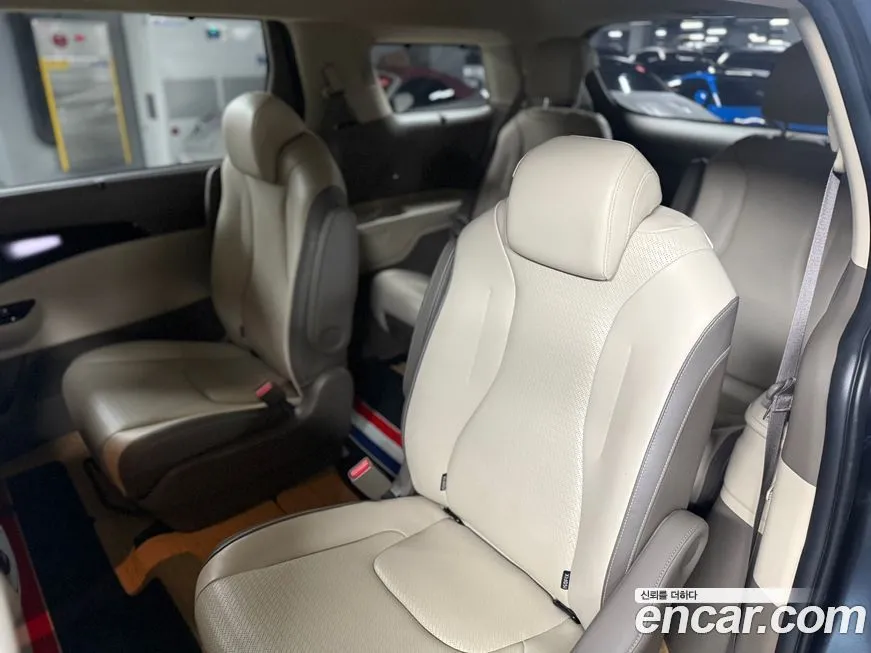 Kia Carnival — фото 2