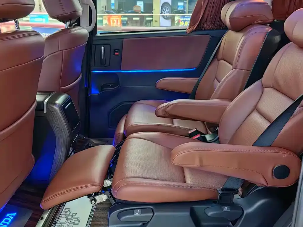 Honda Odyssey 2023 из CN, фото 10