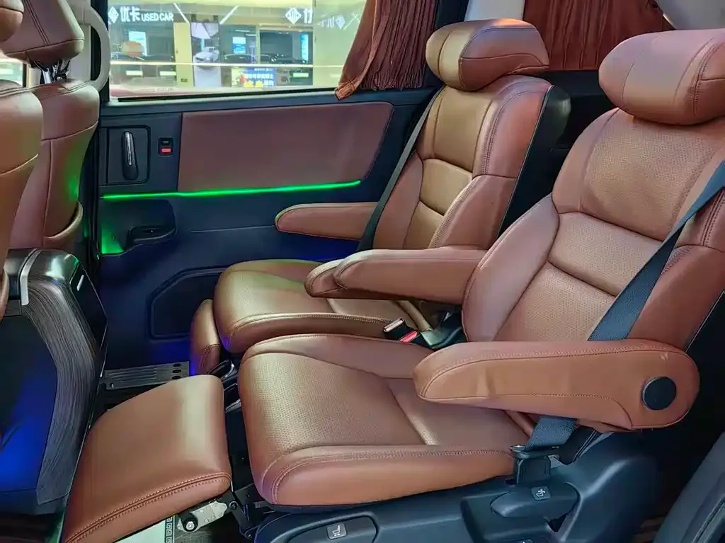 Honda Odyssey 2023 из CN, фото 2